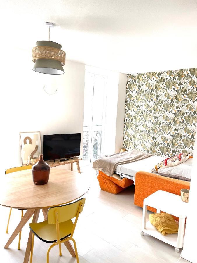 Апартаменты Menton Studio Face Au Jardin Bioves Fetes Des Citrons 3Min De La Mer Экстерьер фото